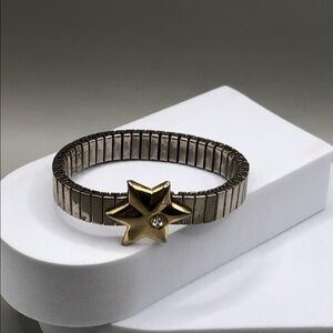 Vintage silver accordion stretch bracelet gold star charm small tiny wrist 6